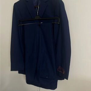 NEW Giorgio Fiorelli suit | Blue Modern | 38 Coat | 34 Pants (need hemmed)